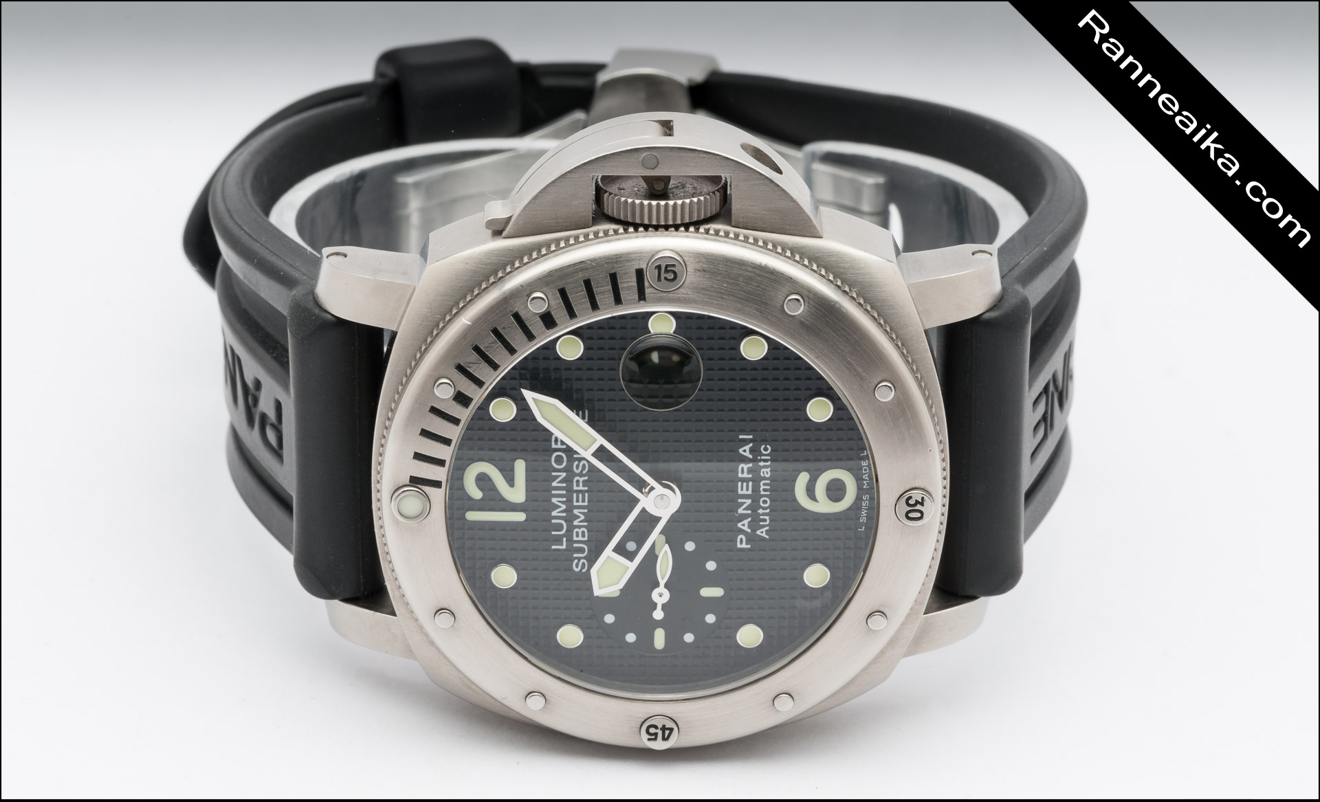 ra10302_1.jpg